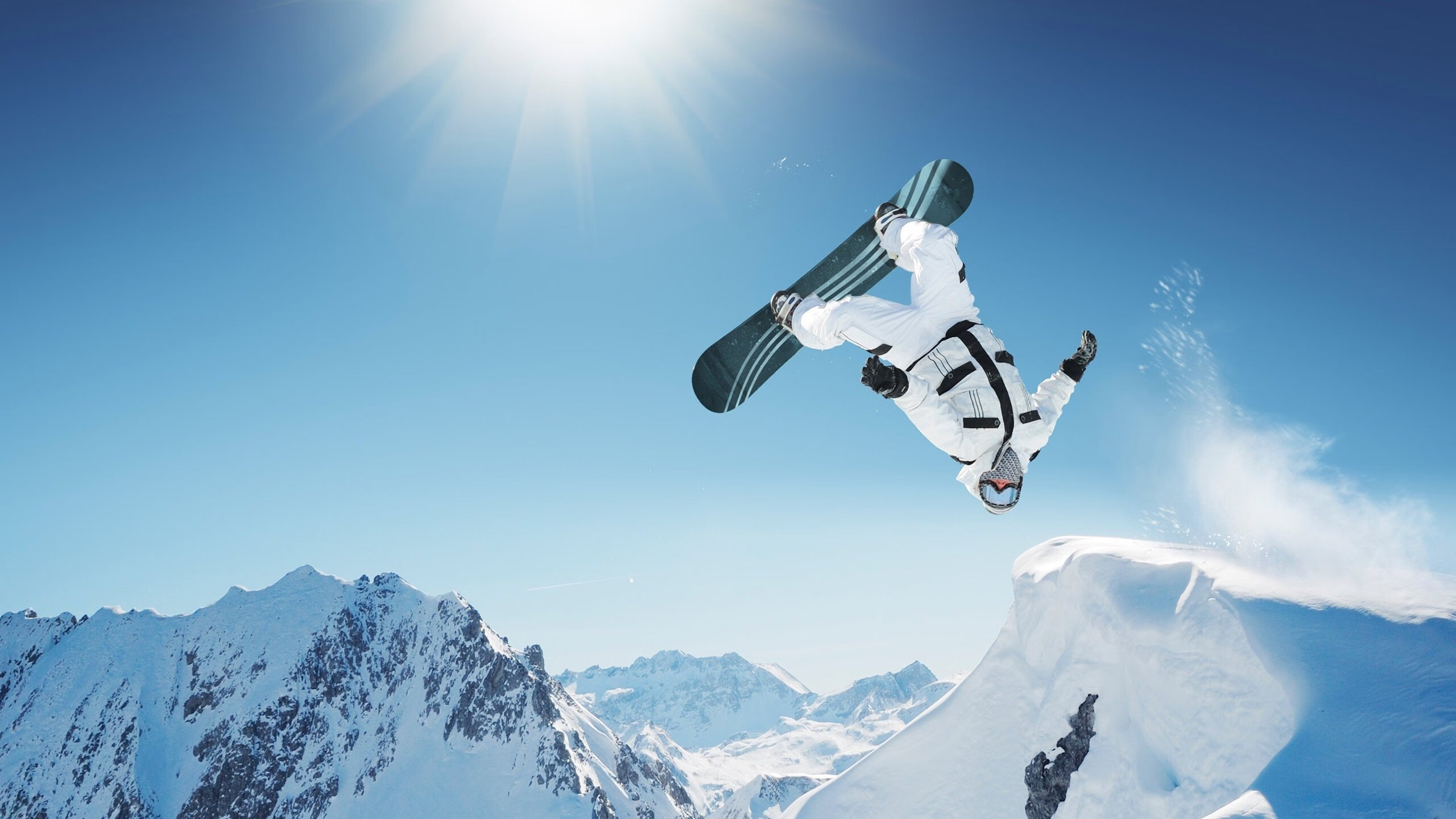 开云体育中国-利拉德关键战不手软！掘金险胜魔术，他成全场最亮眼英雄